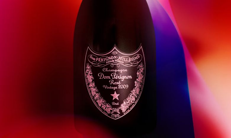 Champagne Dom Perignon Rose thuộc phân khúc rượu vang cao cấp